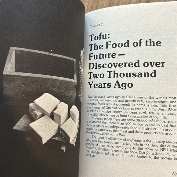 Vintage 70s The Vegetarian Family Cookbook by Runa & Victor Zurbel 1978 - Picture 10 of 14